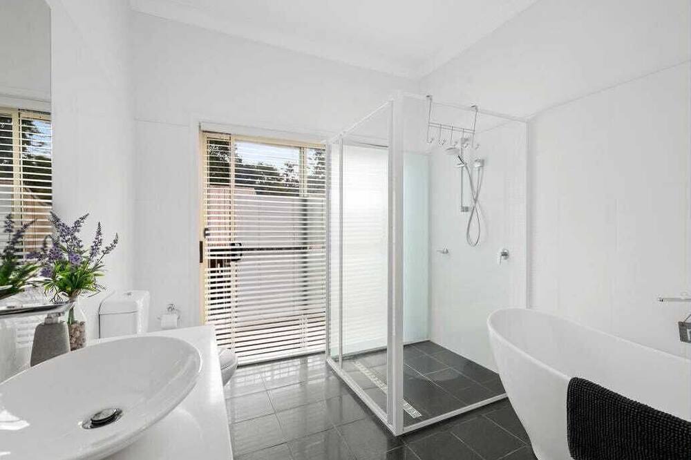 Photo of Bathroom in Korora