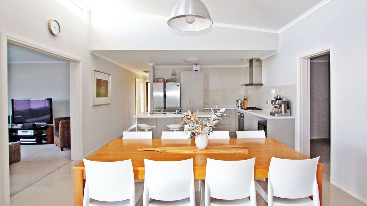 Photo of Kitchen in Green Head