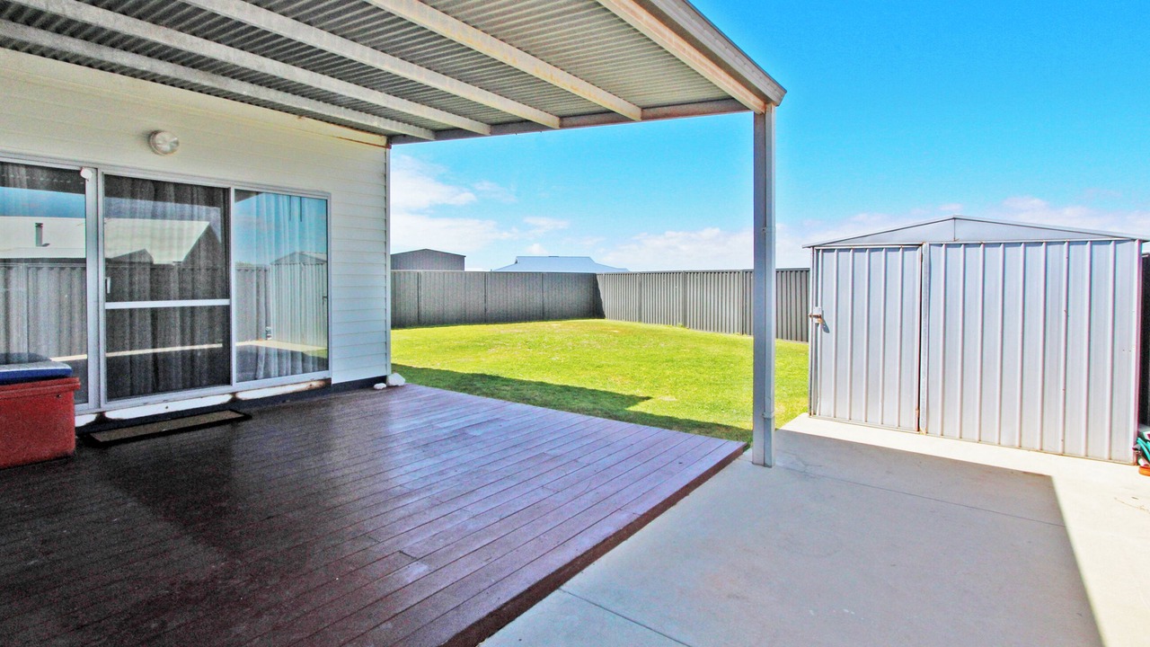 Photo of Patio Balcony in Green Head