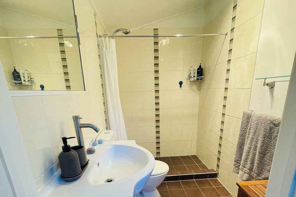 Photo of Bathroom in Gillen