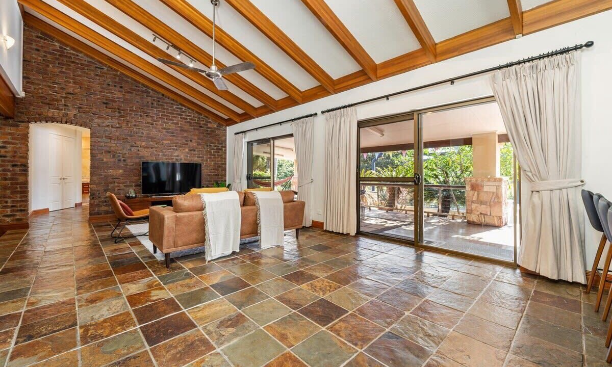 Photo of Livingroom in Molendinar