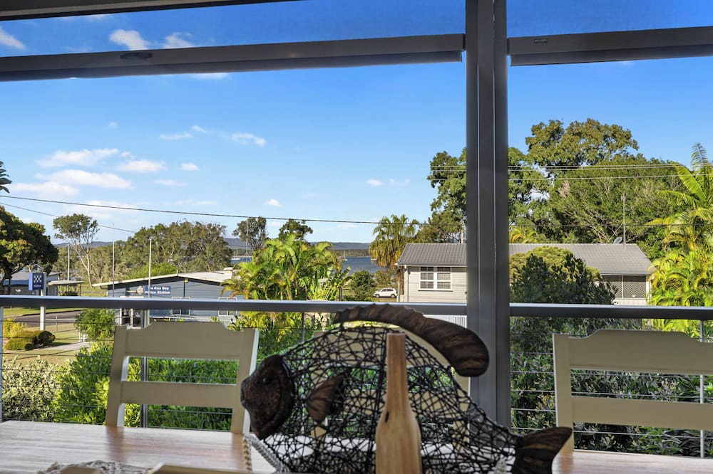 Photo of Patio Balcony in Tin Can Bay