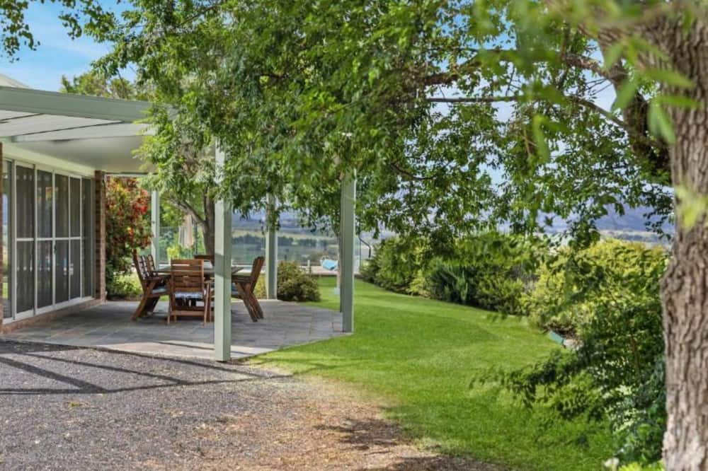 Photo of Outdoor in Mount Frome