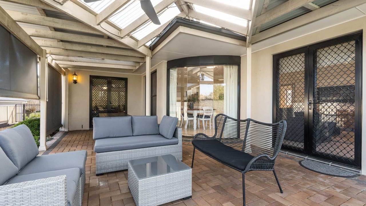 Photo of Patio Balcony in Bletchington