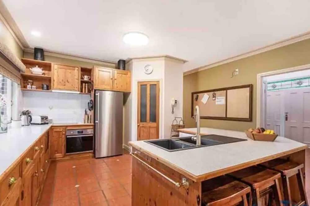 Photo of Kitchen in Kilsyth South