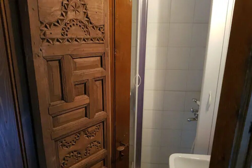 Photo of Bathroom in Kea