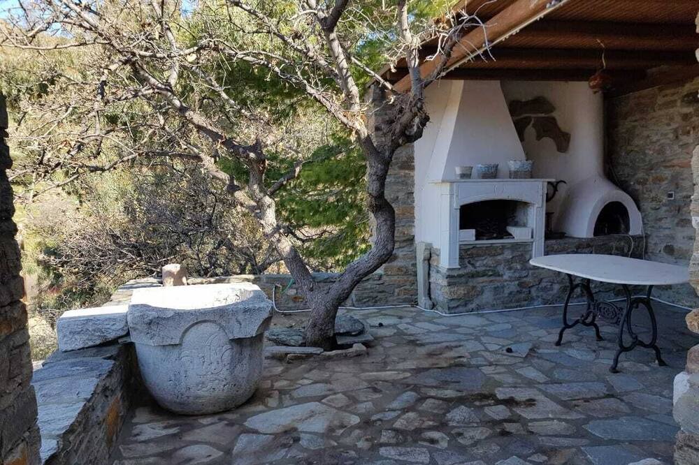 Photo of Patio Balcony in Kea