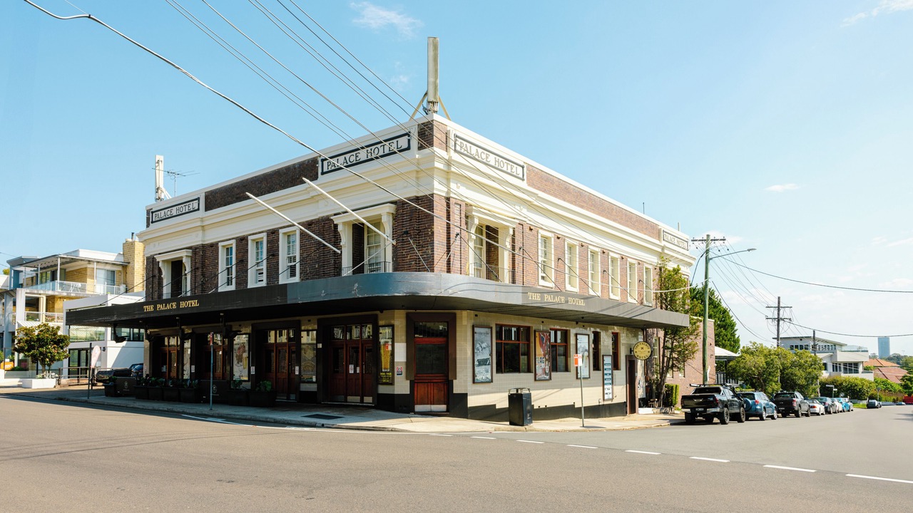 Photo of Outdoor in Mortlake