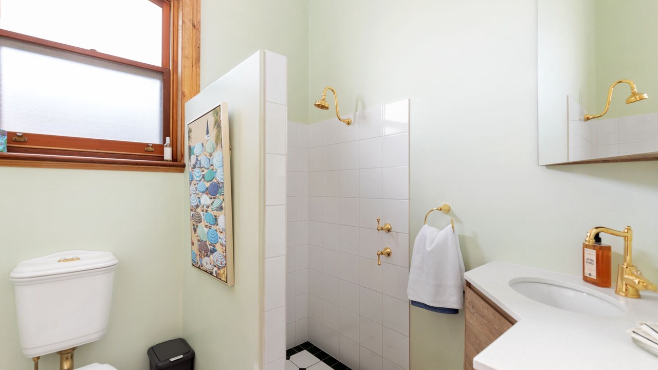Photo of Bathroom in Rivoli Bay