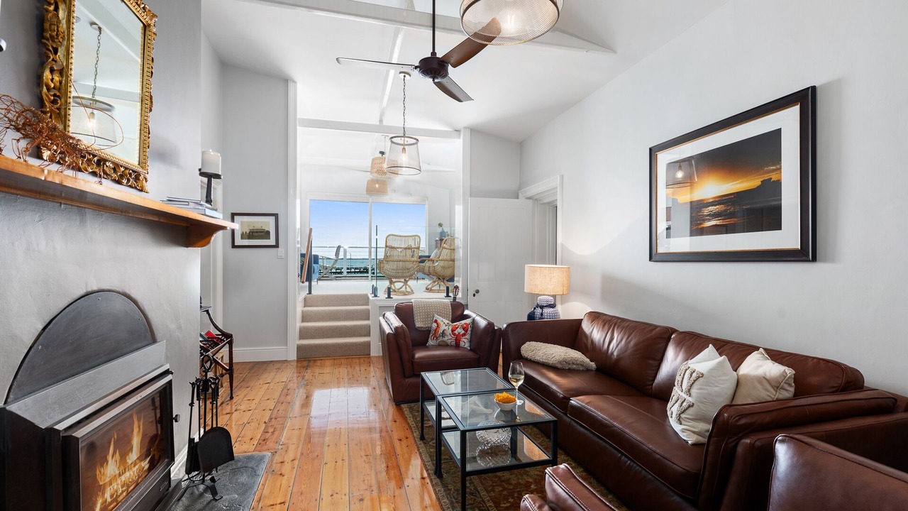 Photo of Livingroom in Rivoli Bay