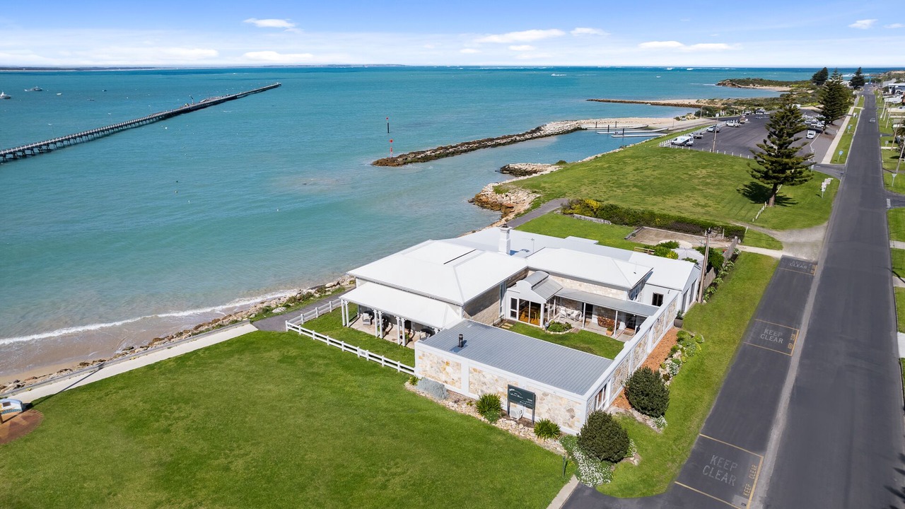 Photo of Outdoor in Rivoli Bay