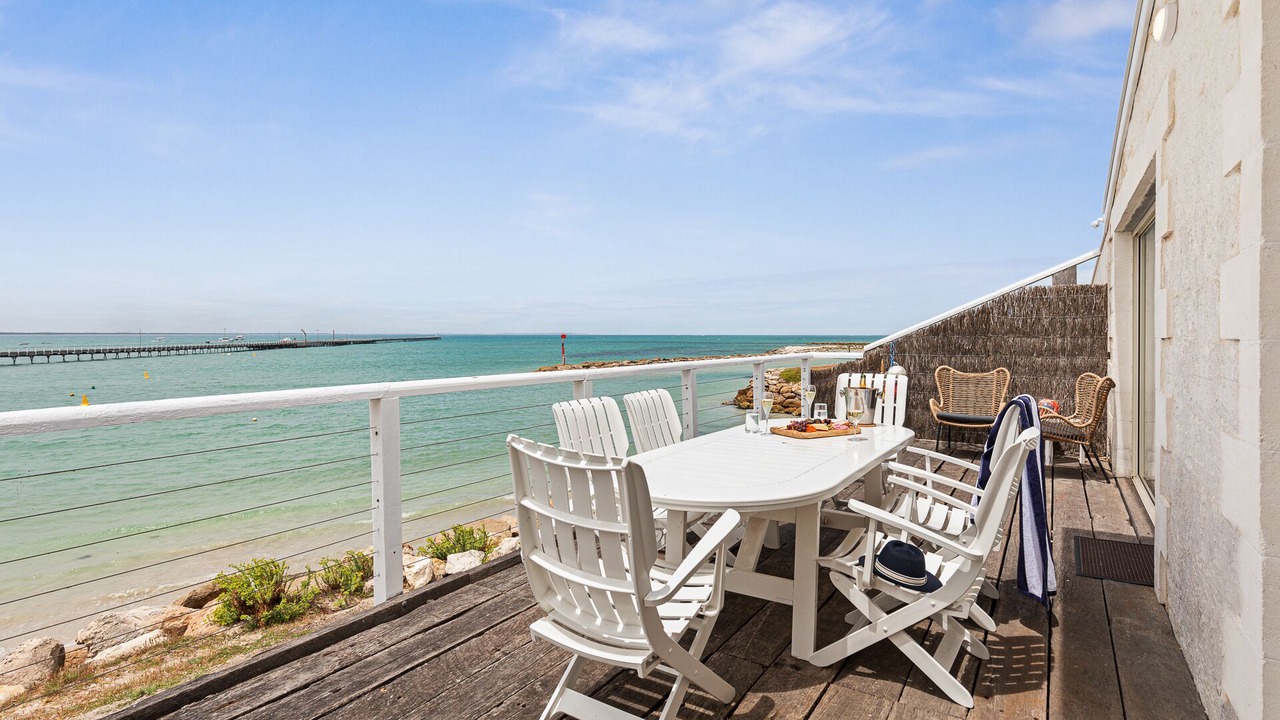 Photo of Outdoor in Rivoli Bay