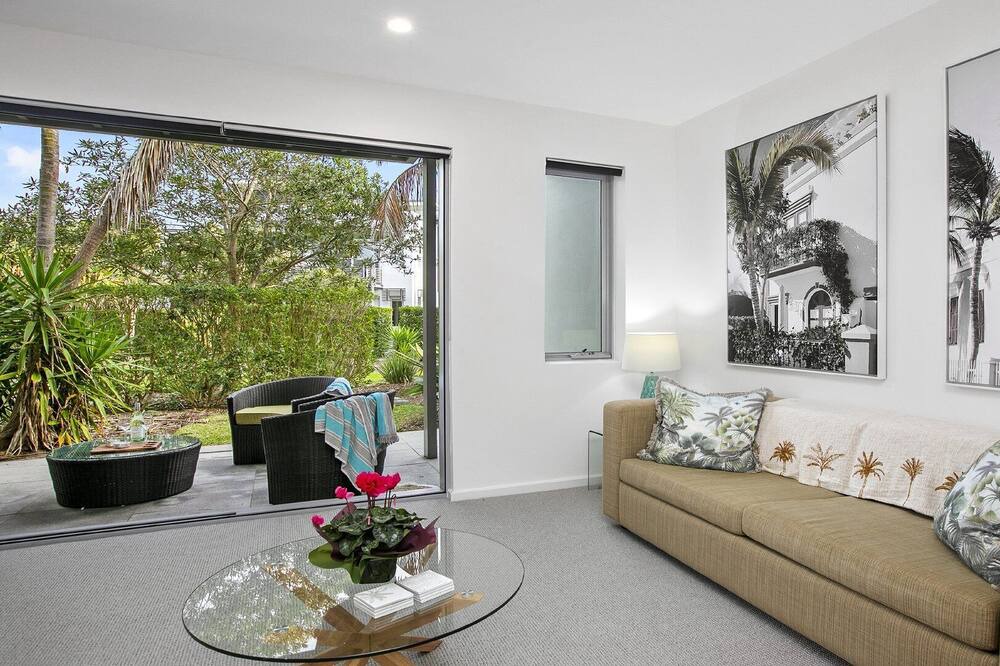 Photo of Livingroom in Magenta Shores