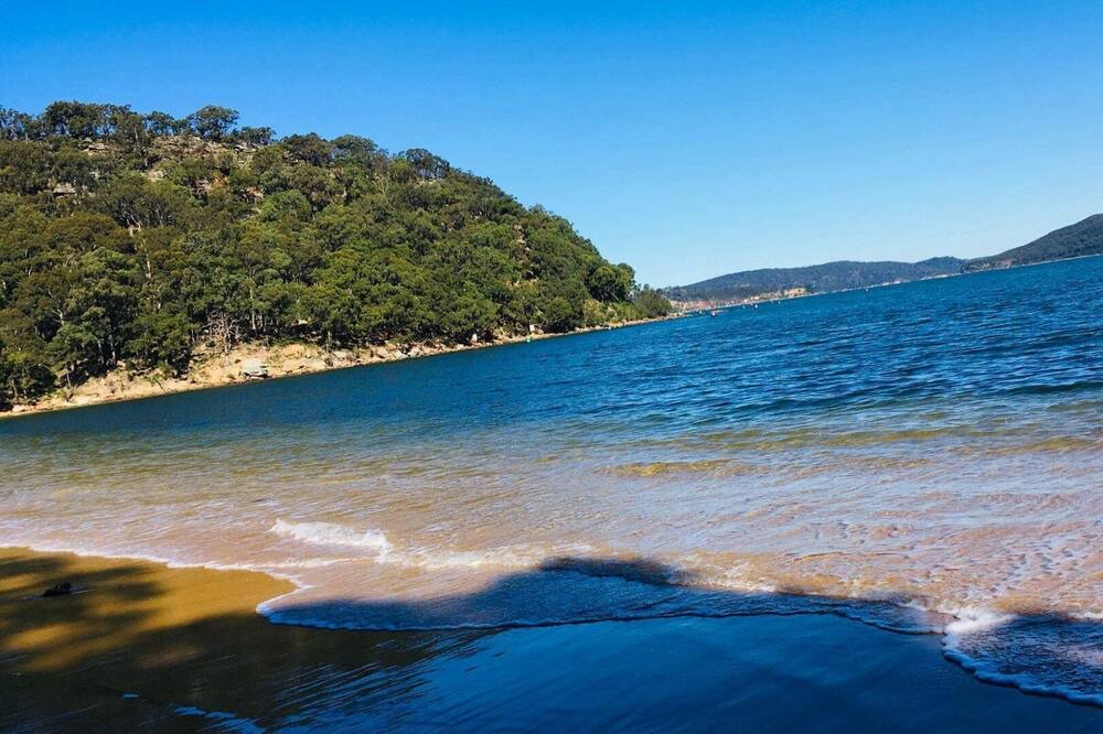 Photo of Others in Pretty Beach