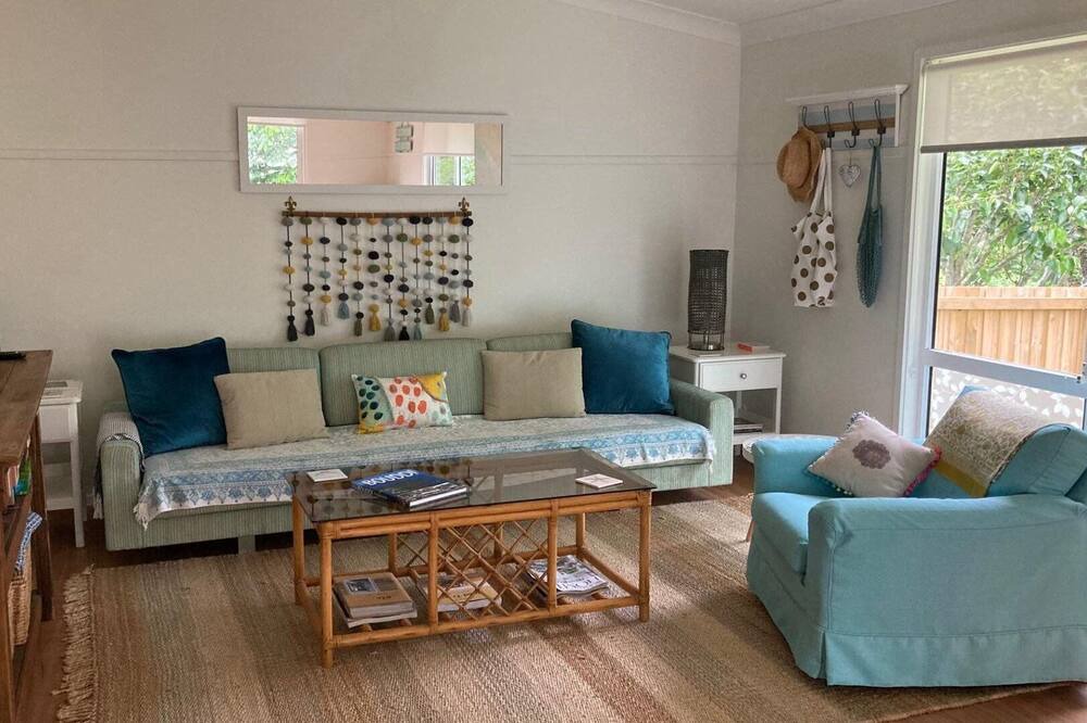 Photo of Livingroom in Pretty Beach
