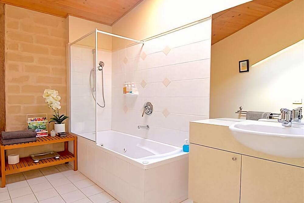 Photo of Bathroom in Shoreham