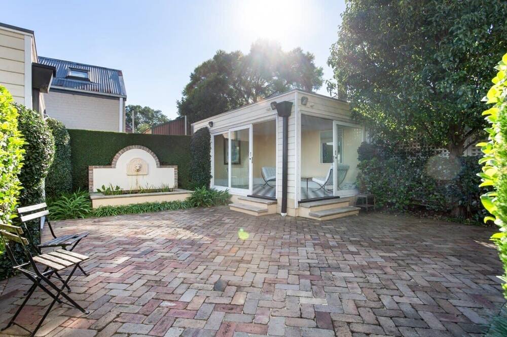 Photo of Others in Petersham