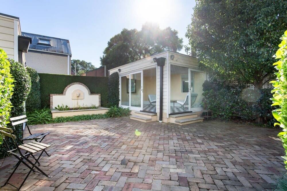 Photo of Others in Petersham