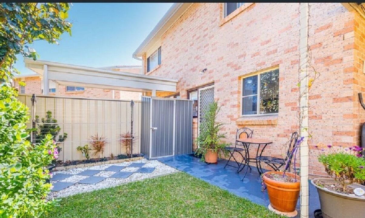 Photo of Patio Balcony in Lake Illawarra
