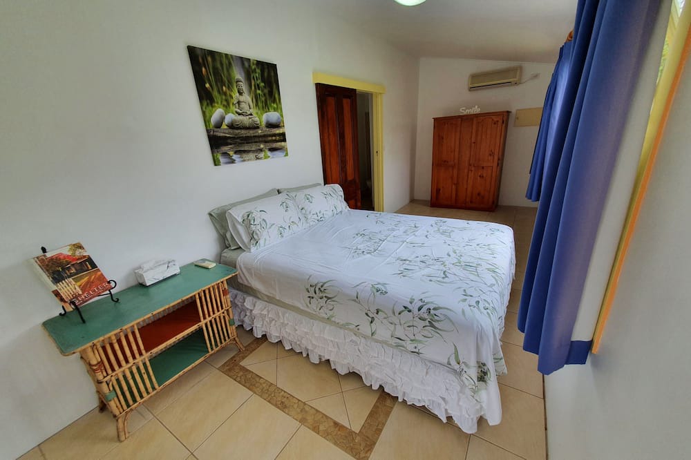 Photo of Bedroom in Lillian Rock