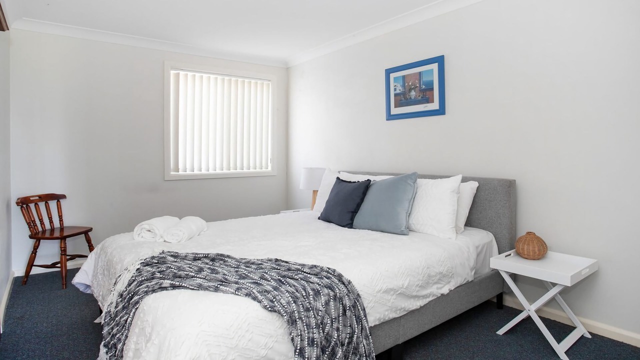 Photo of Bedroom in Dolphin Point