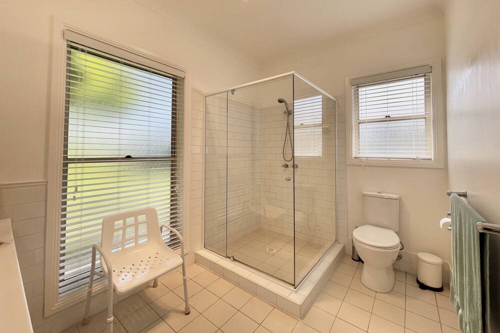 Photo of Bathroom in Budderoo