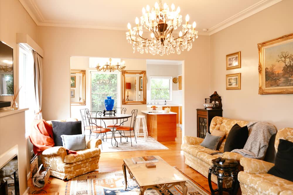Photo of Livingroom in Sea Lake
