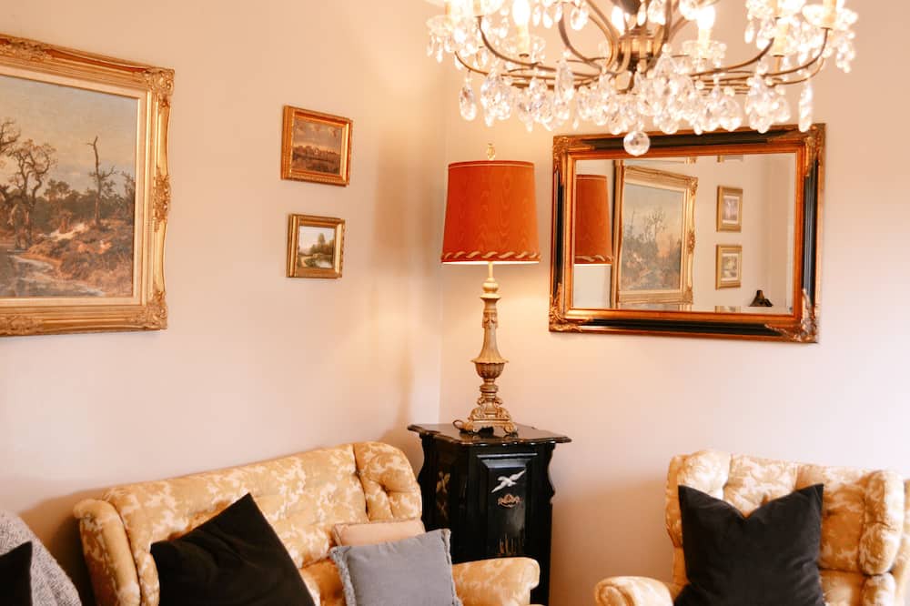 Photo of Livingroom in Sea Lake