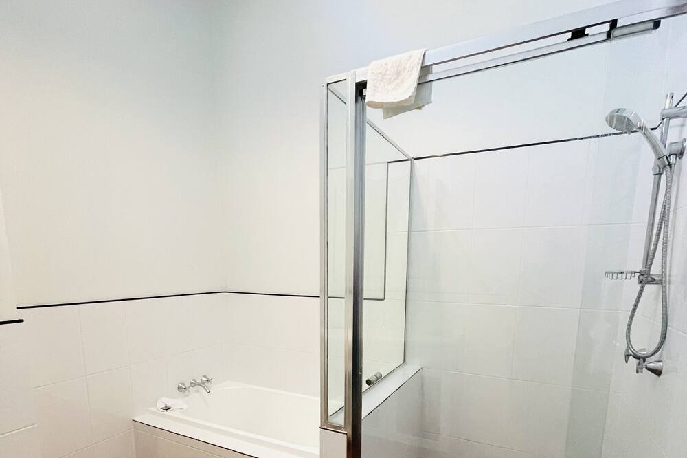 Photo of Bathroom in Bolton Point