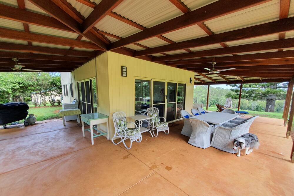 Photo of Patio Balcony in Lillian Rock