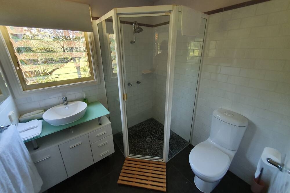 Photo of Bathroom in Lillian Rock