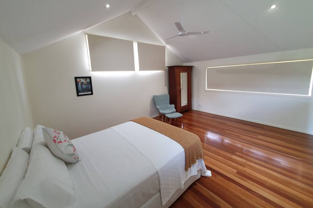 Photo of Bedroom in Lillian Rock