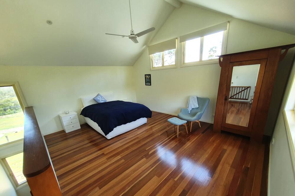 Photo of Bedroom in Lillian Rock