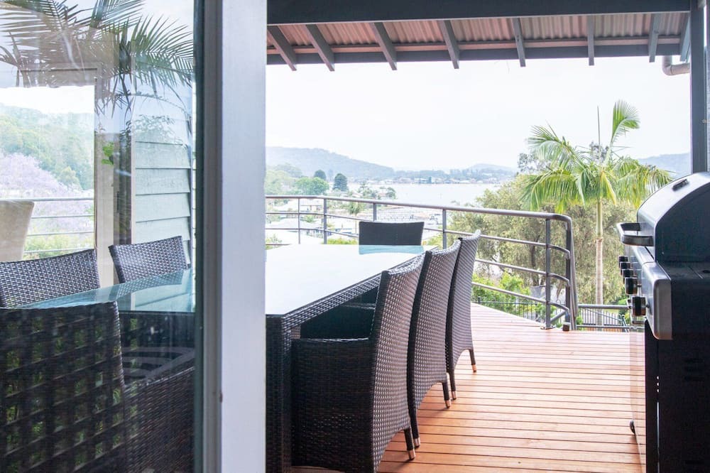 Photo of Patio Balcony in Pretty Beach Central Coast