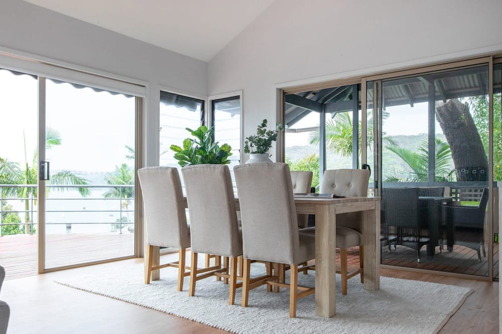 Photo of Livingroom in Pretty Beach Central Coast