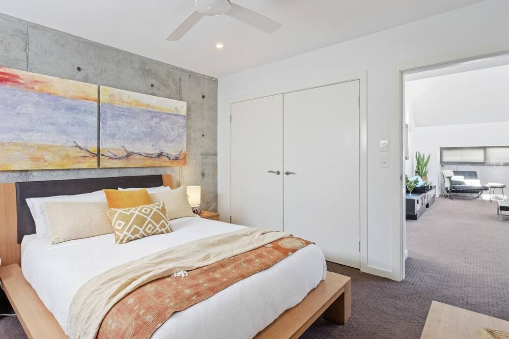 Photo of Bedroom in Forresters Beach