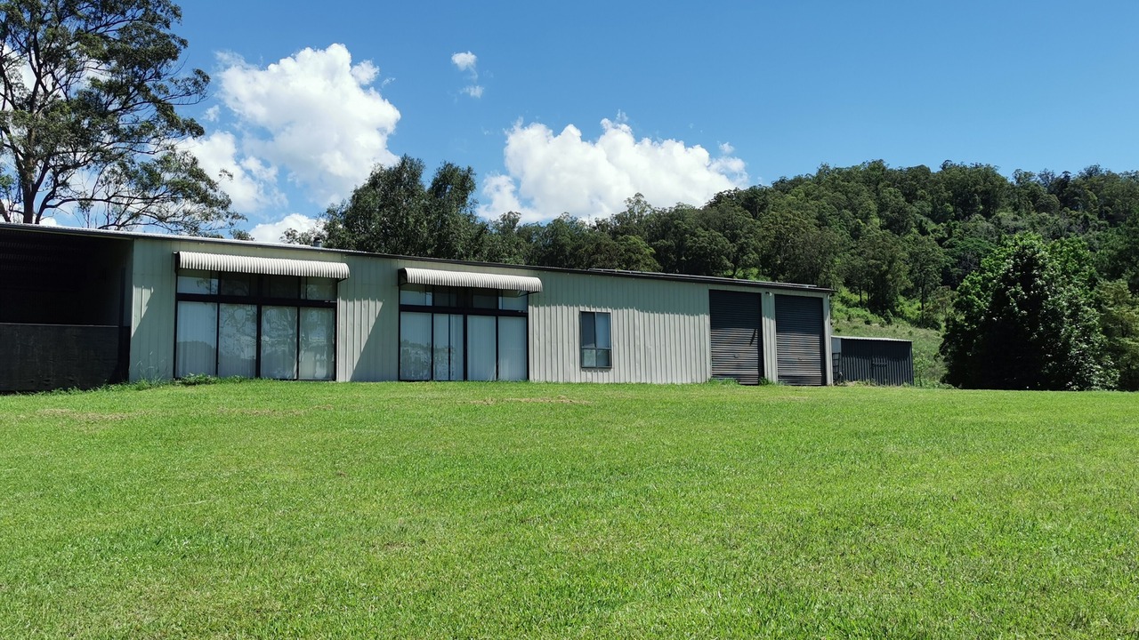 Photo of Outdoor in Ellenborough