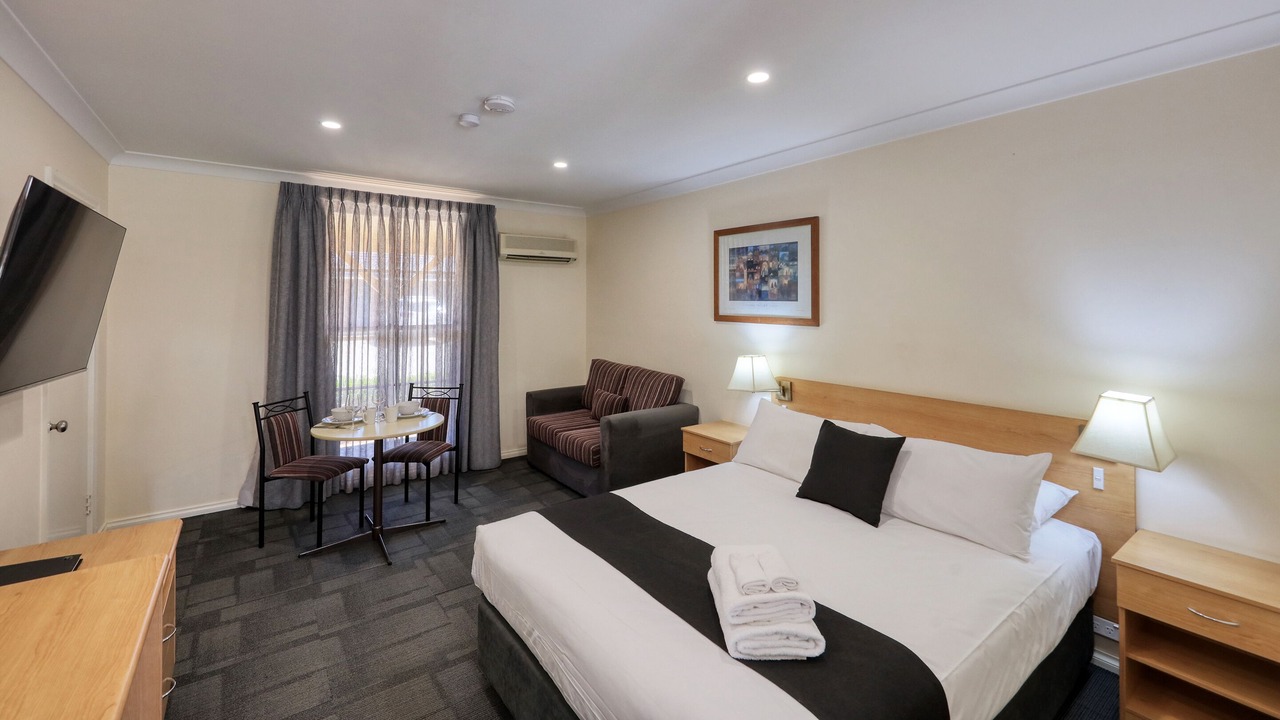 Photo of Bedroom in Parkes