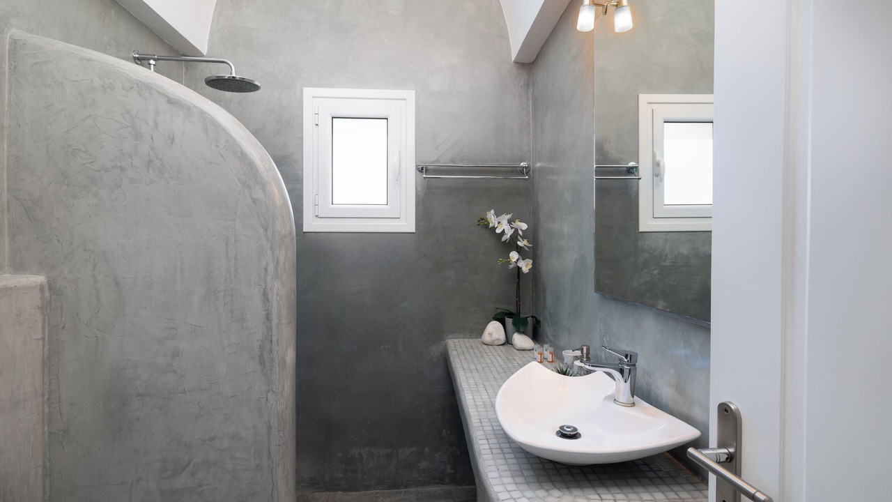 Photo of Bathroom in Imerovigli