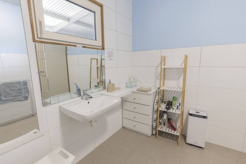 Photo of Bathroom in Eurobin