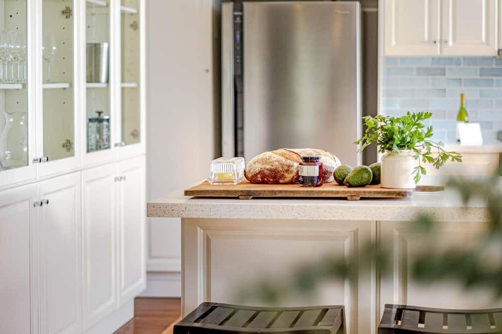 Photo of Kitchen in Pretty Beach Central Coast