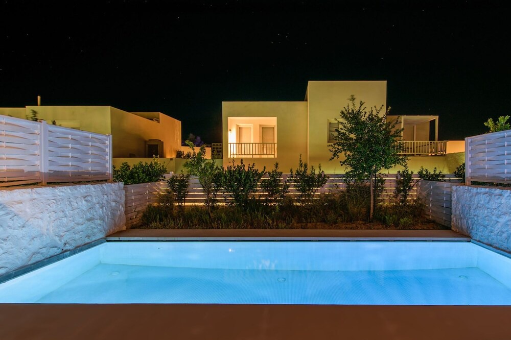 Photo of Outdoor in Grikos