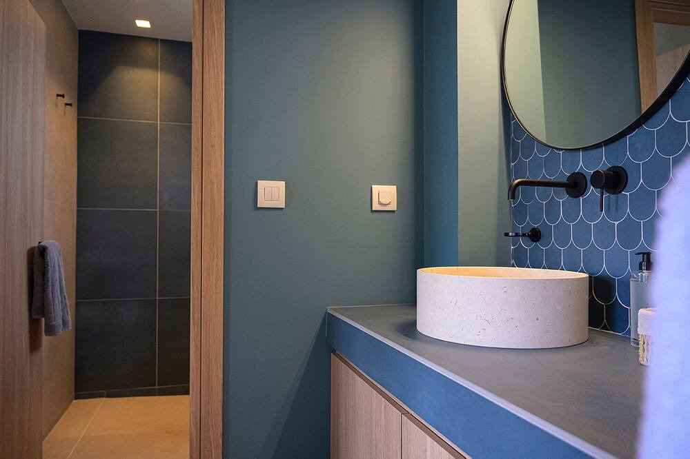 Photo of Bathroom in Tingaki