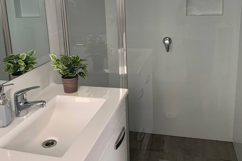 Photo of Bathroom in Denhams Beach