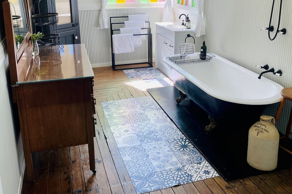 Photo of Bathroom in Munni