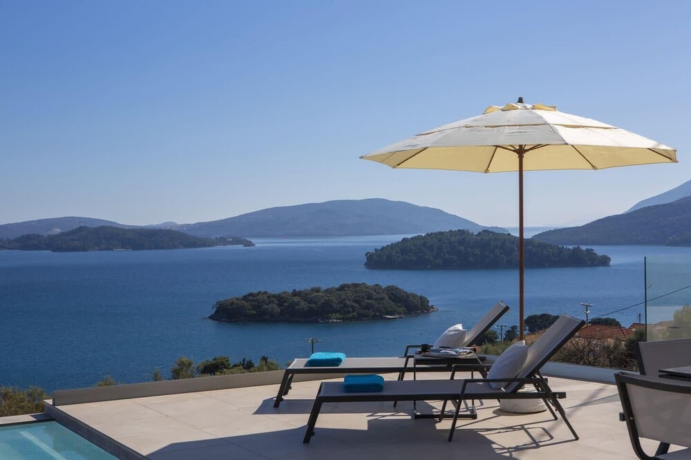 Photo of Patio Balcony in Perigiali