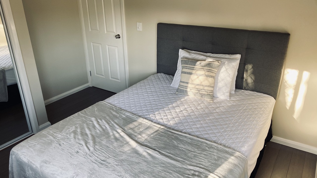 Photo of Bedroom in Woodridge
