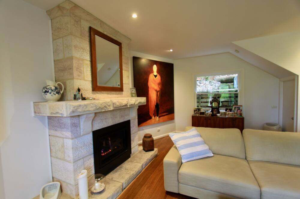 Photo of Livingroom in Avalon Beach