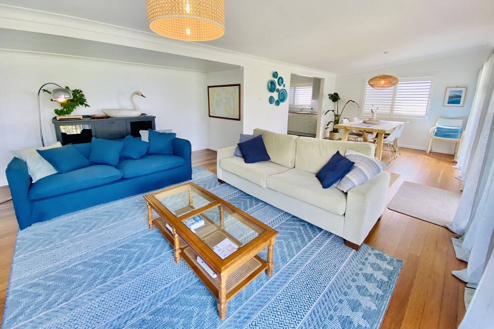 Photo of Livingroom in Urunga