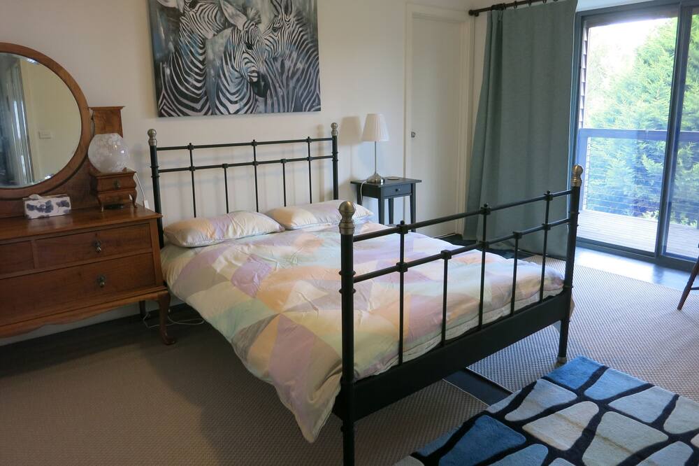Photo of Bedroom in Foster North